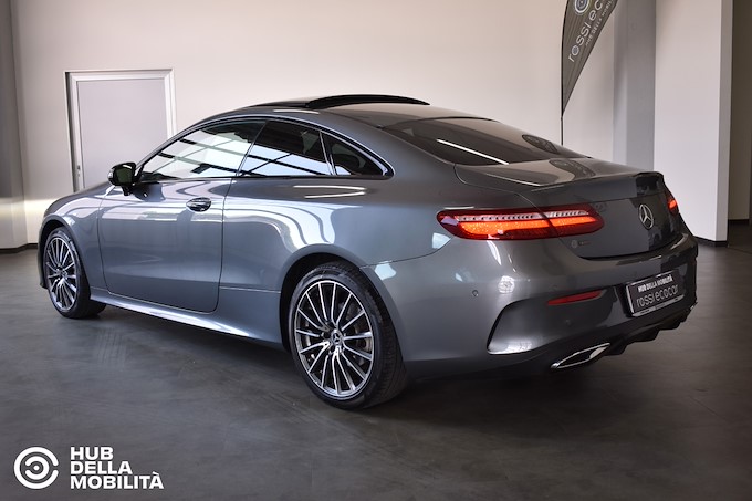 MERCEDES-BENZ E 220 d AMG-Line